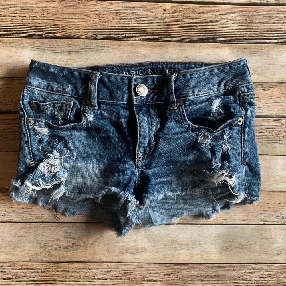 American Eagle short shorts